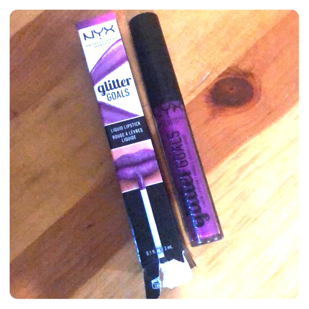 Liquid Lipstick (GGLS05) X INFINITY color
